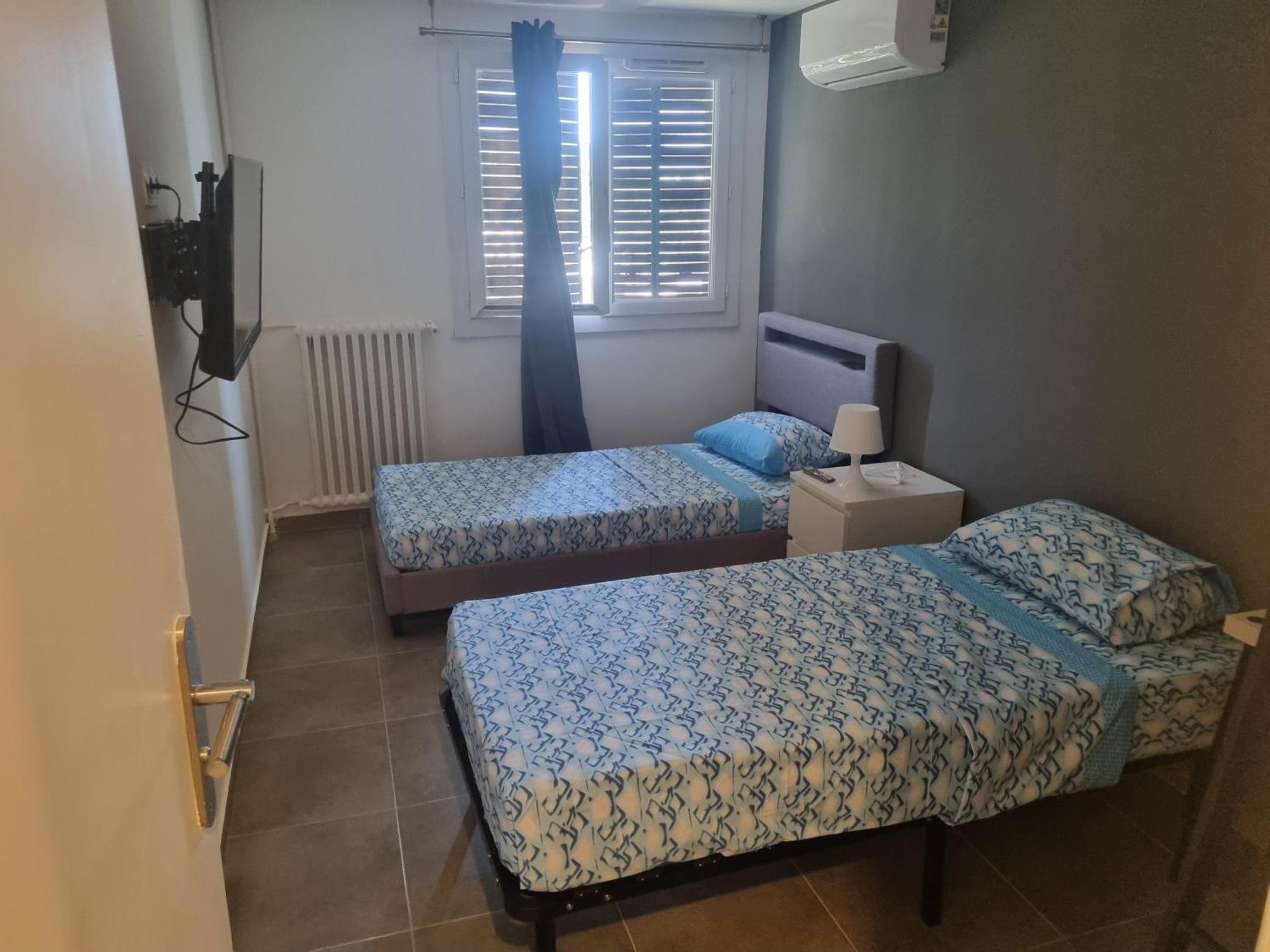Chambre Privative Renove 2024, Climatisation, Tramway Sur Place , 12 Min Centre, 16 Min Plage, Apercu Lateral Mer, 2 Wc Avec 2 Salle De Bain, Private Room Renovated 2024, Air-Conditioned , Tram On Spot, 2 Toilets And 2 Bathrooms Ніцца Екстер'єр фото