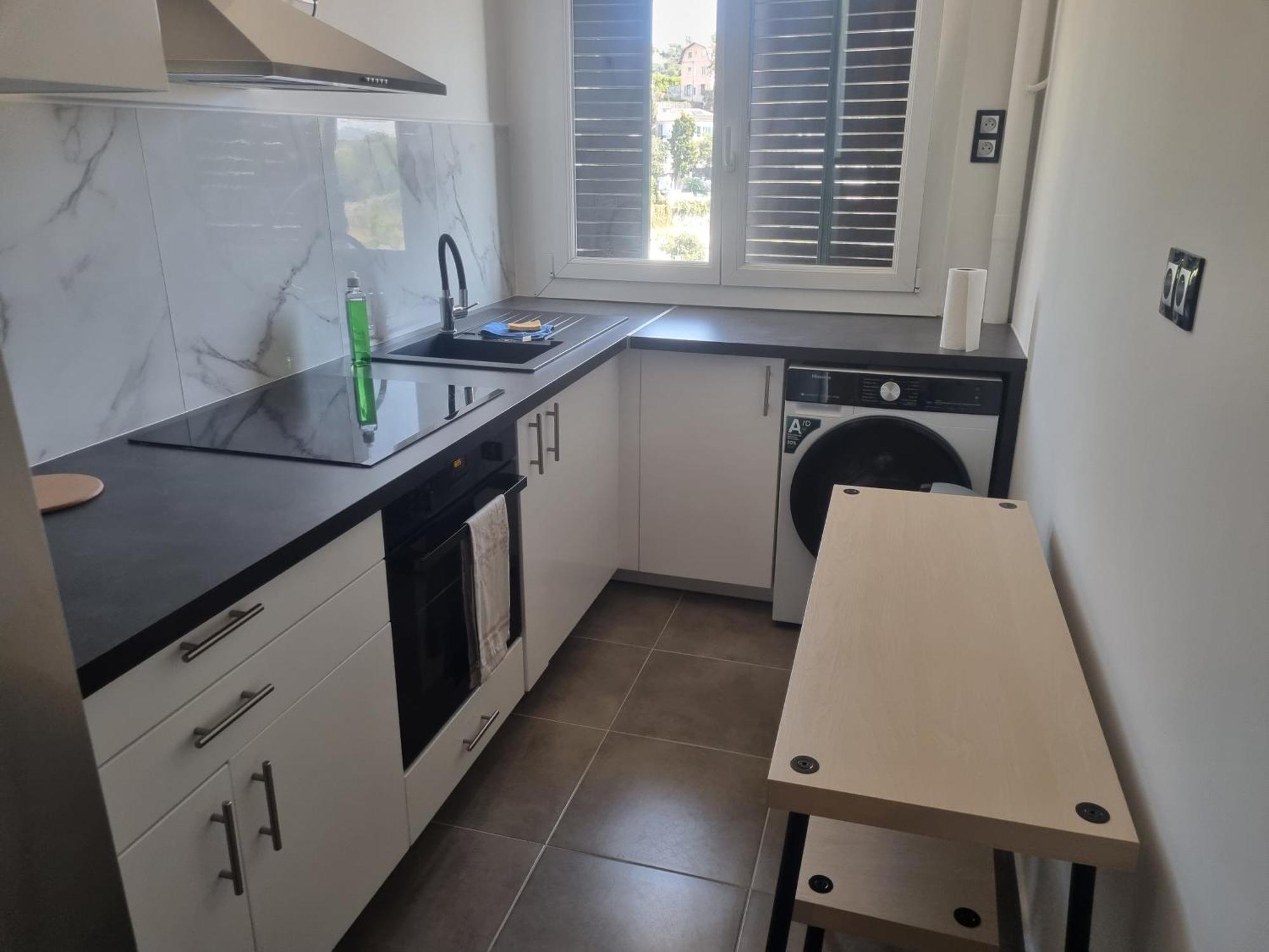 Chambre Privative Renove 2024, Climatisation, Tramway Sur Place , 12 Min Centre, 16 Min Plage, Apercu Lateral Mer, 2 Wc Avec 2 Salle De Bain, Private Room Renovated 2024, Air-Conditioned , Tram On Spot, 2 Toilets And 2 Bathrooms Ніцца Екстер'єр фото